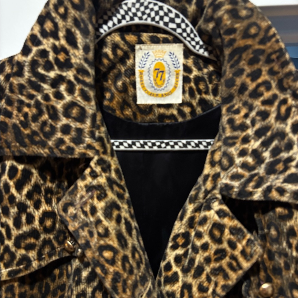Vintage Leopard Print Women's Coat - Picture 2 of 9